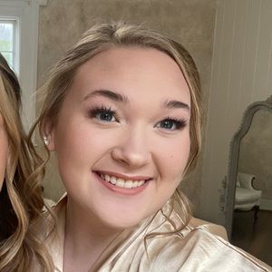 Meet your Posher, Sydney